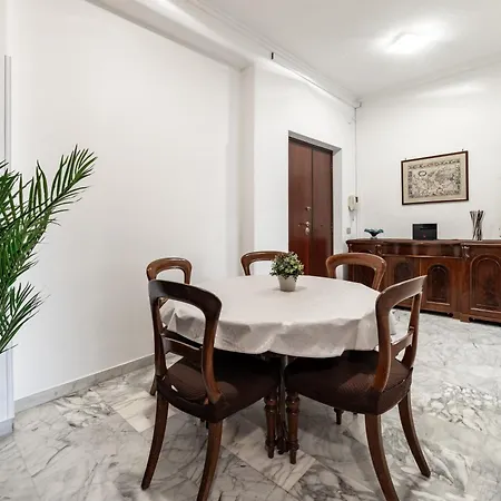 Ev Vatican Apartment-3